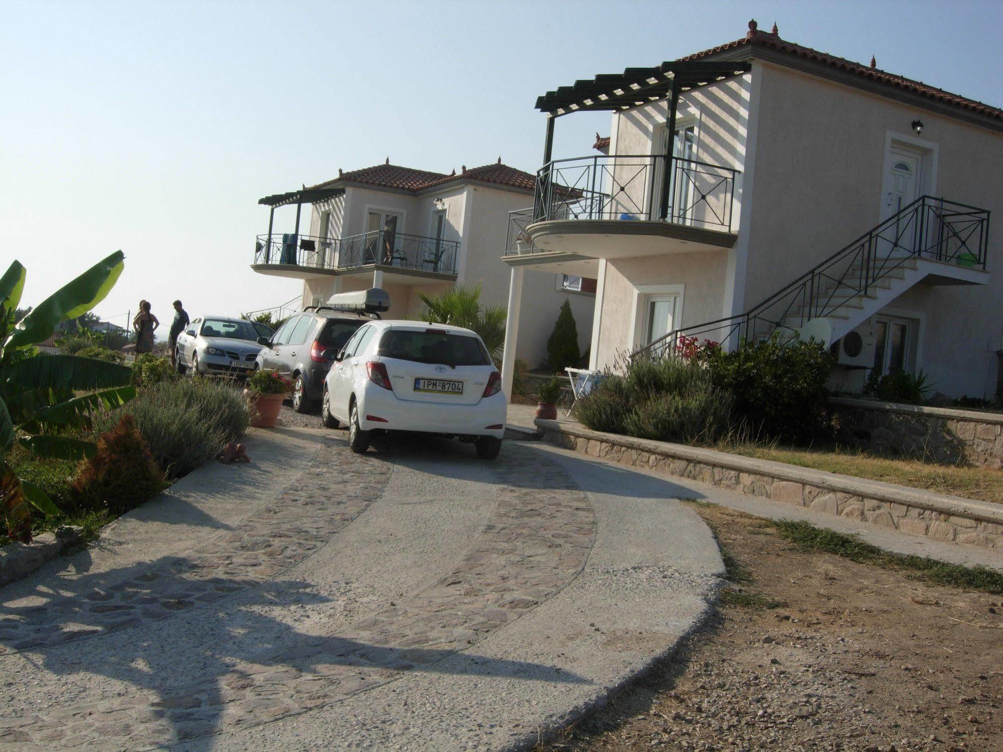 Anaxos Hill Aparthotel Exterior photo