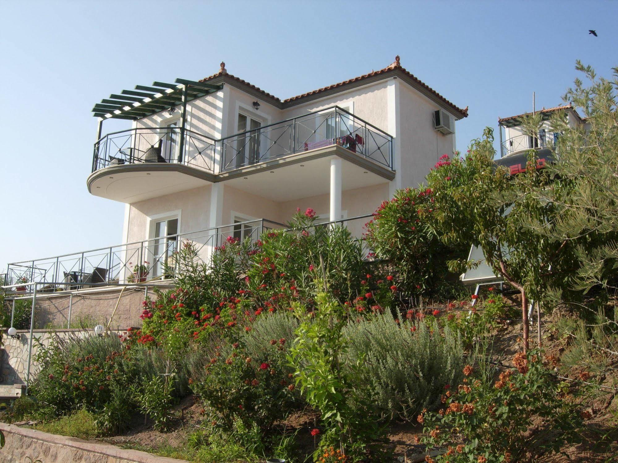 Anaxos Hill Aparthotel Exterior photo