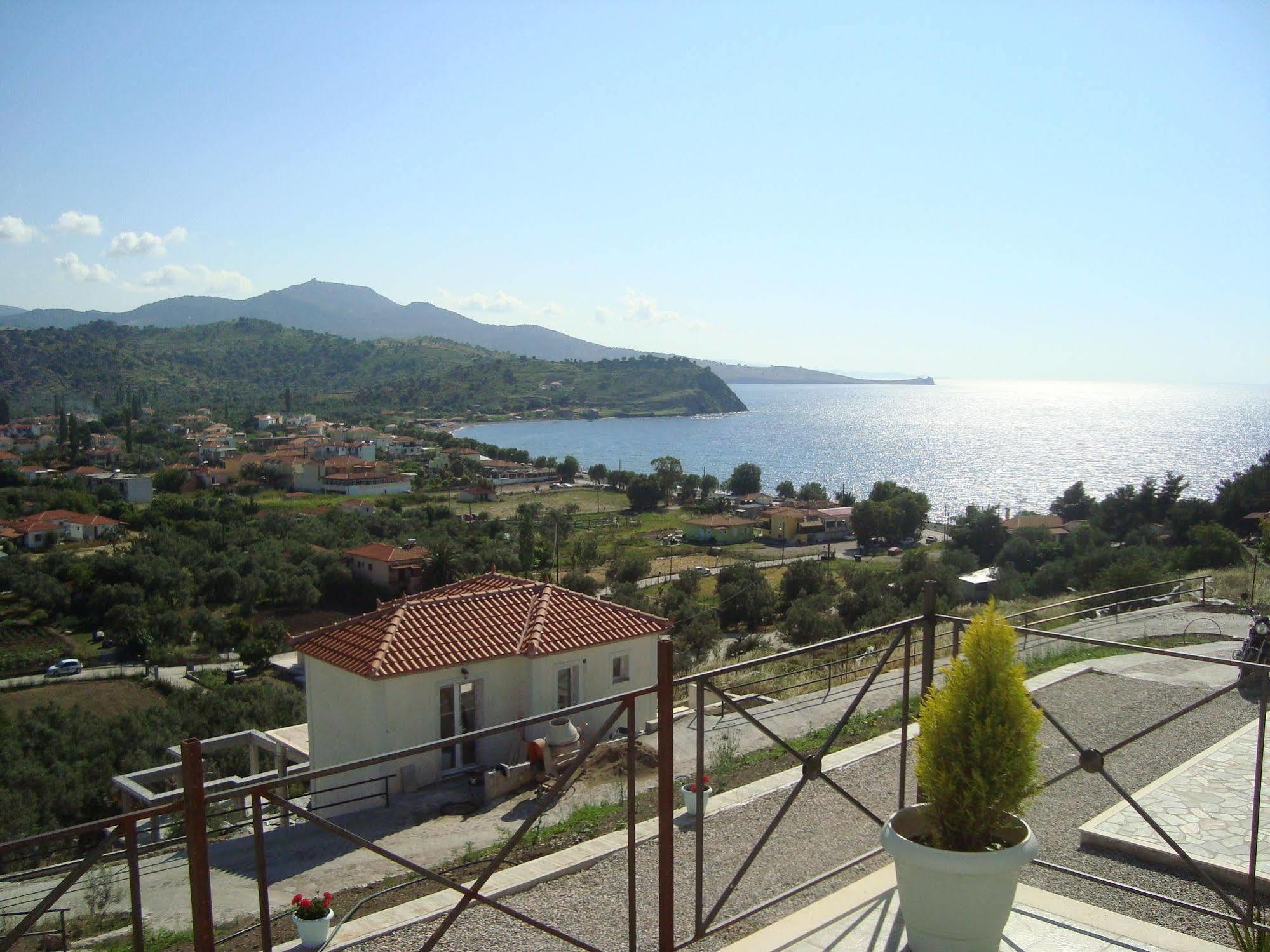 Anaxos Hill Aparthotel Exterior photo