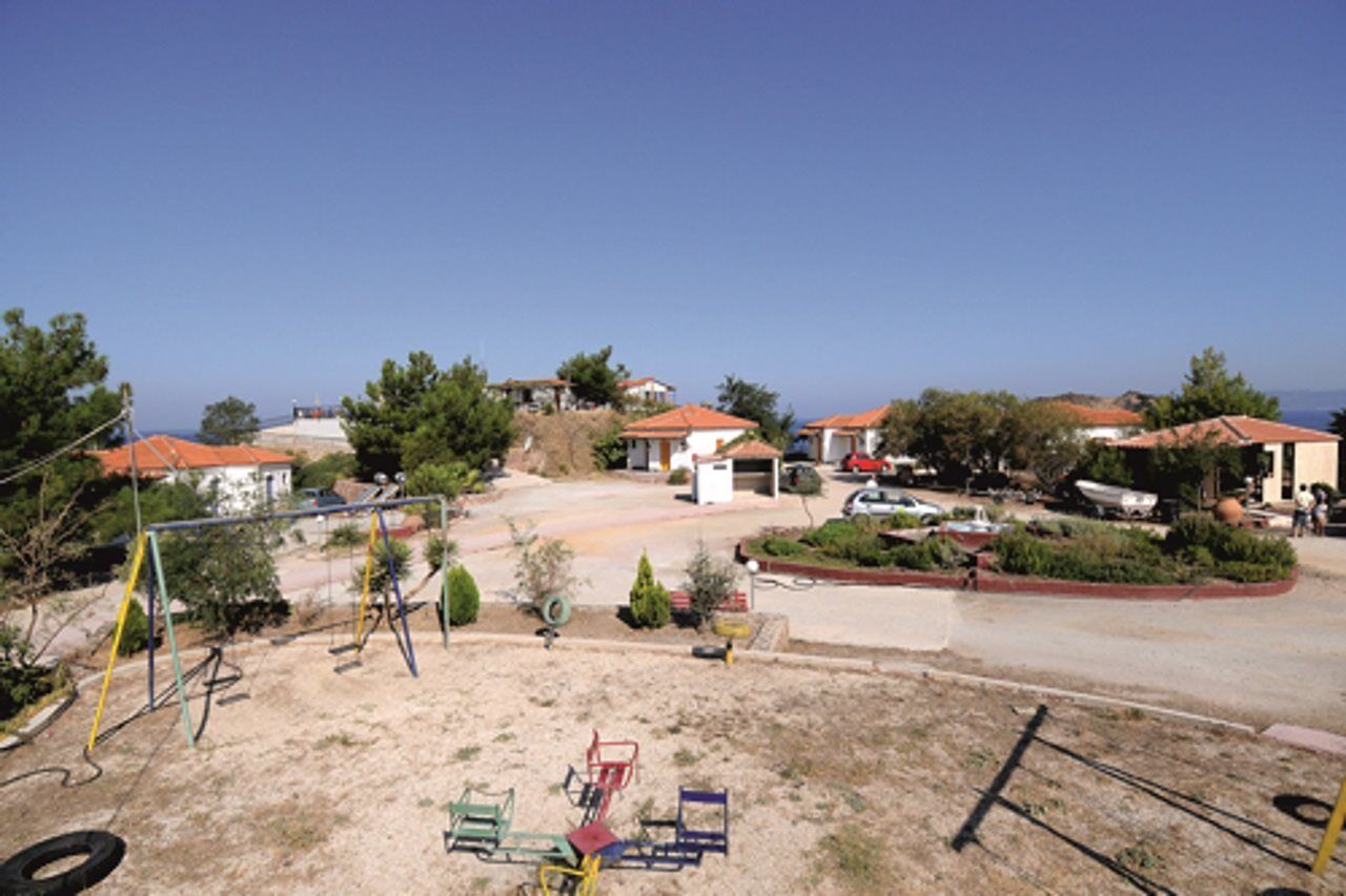 Anaxos Hill Aparthotel Exterior photo